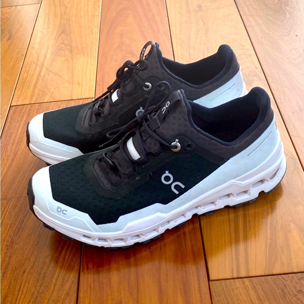 On Running Shoes Women’s 8